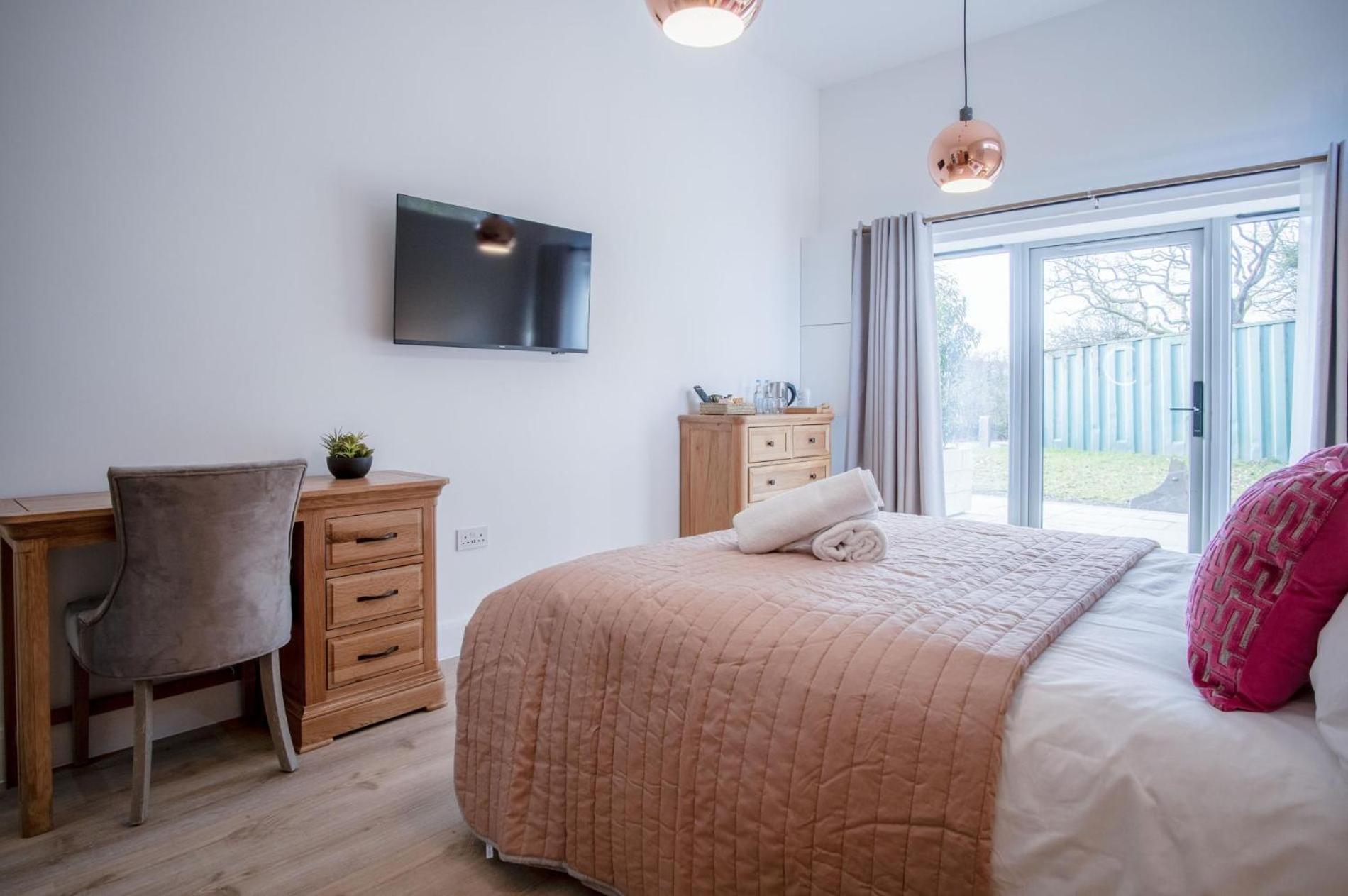 Suite 12 - Sleeping Giant Hotel - Pen Y Cae Inn Brecon Exterior foto